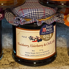 Load image into Gallery viewer, Cedrics West Country Charcuterie, Rillette, Cheese, Chutney, Jelly and Cracker box