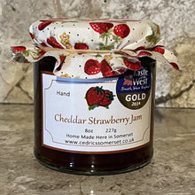 Load image into Gallery viewer, Cedrics Afternoon Tea Hamper