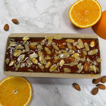 Load image into Gallery viewer, Beekeepers Marmalade Cake, Champion Beekeepers Marmalade & Honey Gift Box