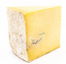 Load image into Gallery viewer, Cedrics West Country Charcuterie, Rillette, Cheese, Chutney, Jelly and Cracker box