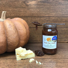 Load image into Gallery viewer, Pumpkin Beer Chutney. Our ‘Taste of the West’ 2017 Gold Award Winning Chutney.  A great chutney with rich, autumnal spices.   Serving Suggestion: Try pairing with cold Ham and Turkey or with a Traditional Somerset cheddar.  Made by Hand at Cedrics in Somerset, England in tiny batches.