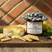Load image into Gallery viewer, Apple &amp; Fennel Chutney
