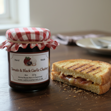 Load image into Gallery viewer, Tomato and Black Garlic Chutney
