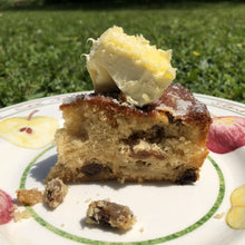Load image into Gallery viewer, Post a cake - Somerset Cider &amp; Apple Cake

